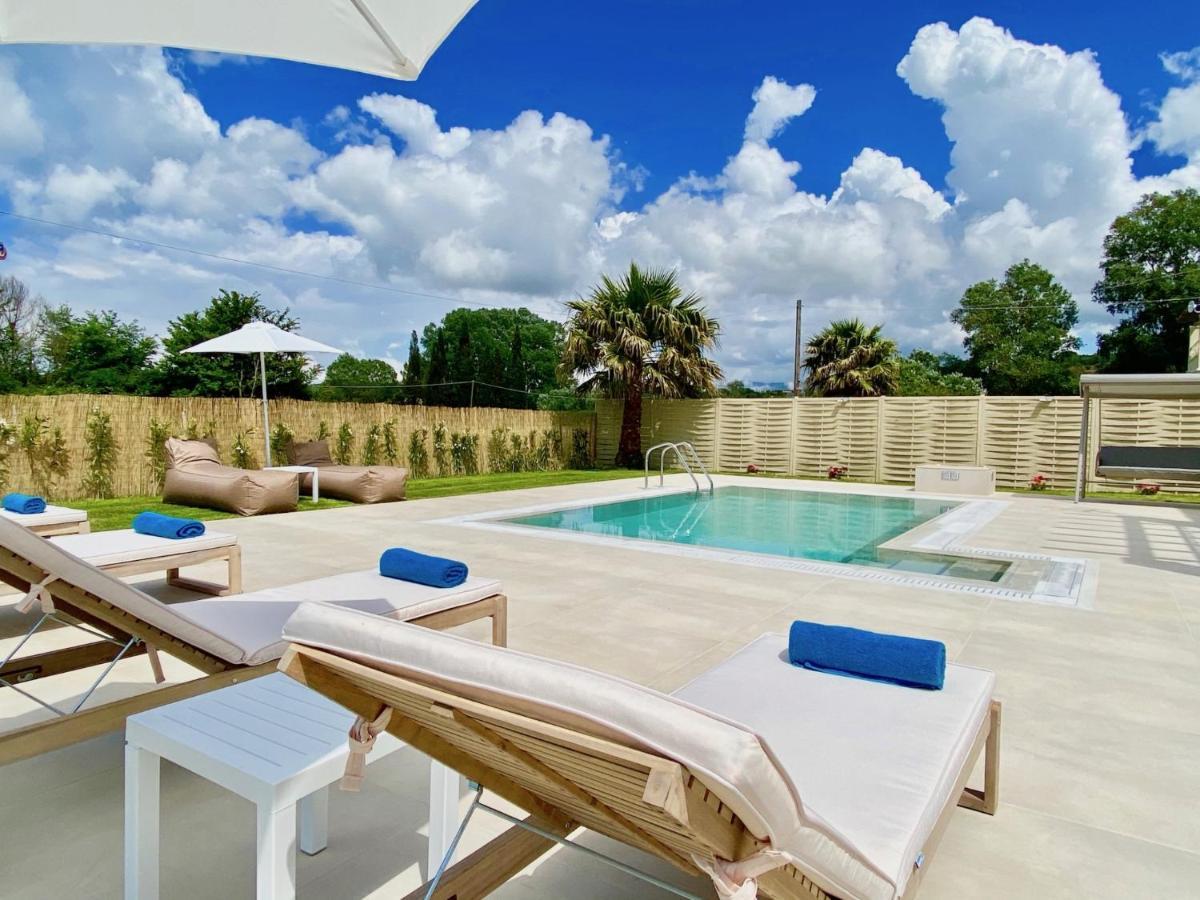 Mandola Sidari With Private Pool